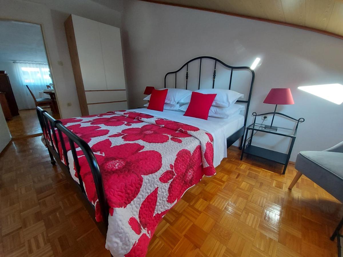 Apartments And Rooms Villa Dona Makarska Kültér fotó