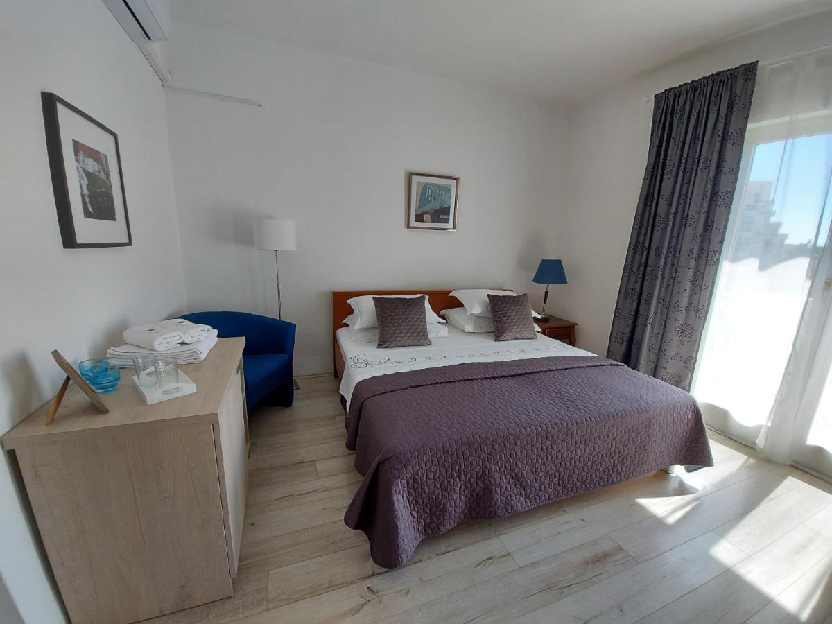 Apartments And Rooms Villa Dona Makarska Kültér fotó