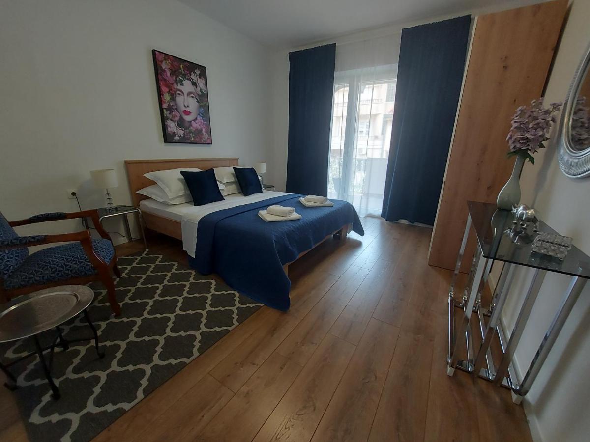 Apartments And Rooms Villa Dona Makarska Kültér fotó