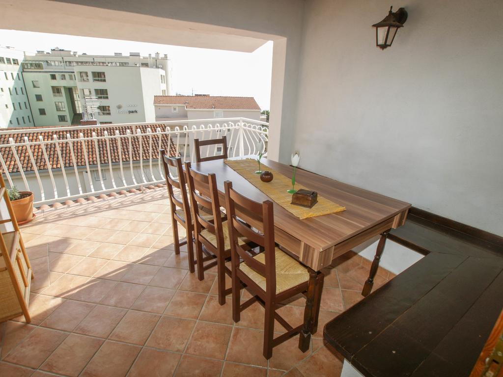 Apartments And Rooms Villa Dona Makarska Kültér fotó
