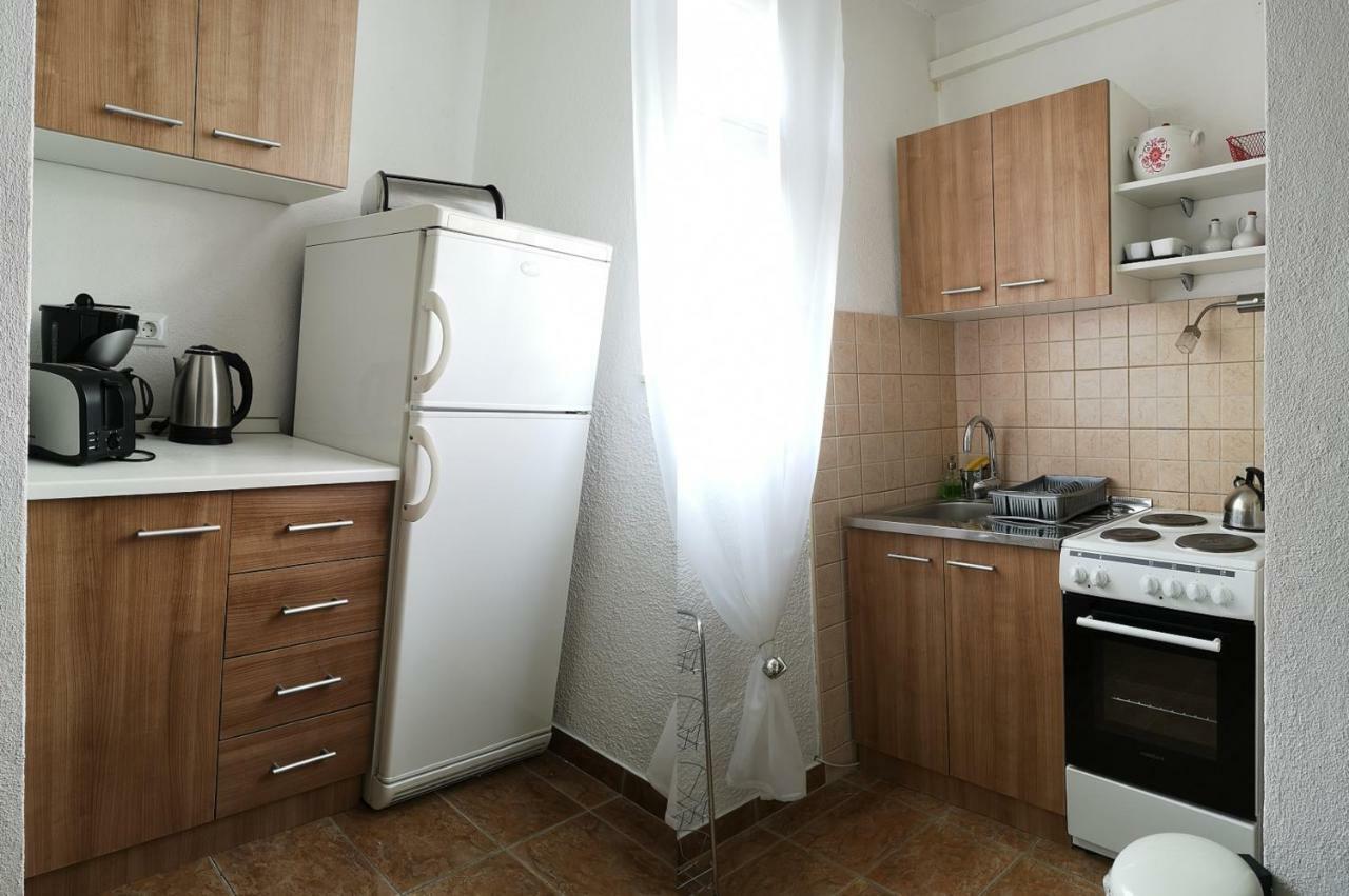 Apartments And Rooms Villa Dona Makarska Kültér fotó