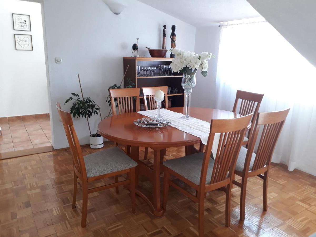 Apartments And Rooms Villa Dona Makarska Kültér fotó